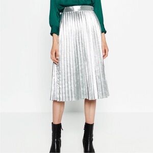 NWT Zara Pleated Silver Metallic Midi Skirt Medium